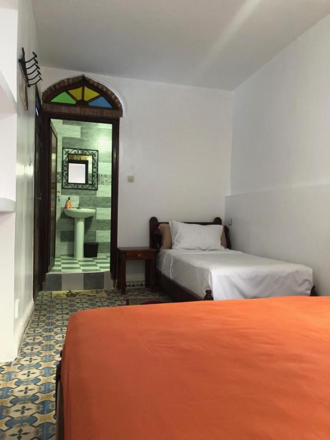 Hotel Nisrine Чефчауен Екстериор снимка