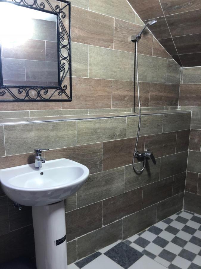 Hotel Nisrine Чефчауен Екстериор снимка