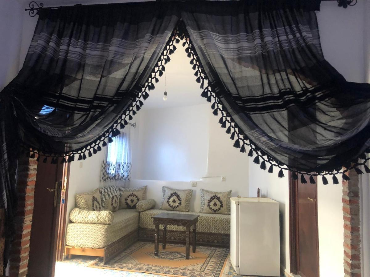 Hotel Nisrine Чефчауен Екстериор снимка