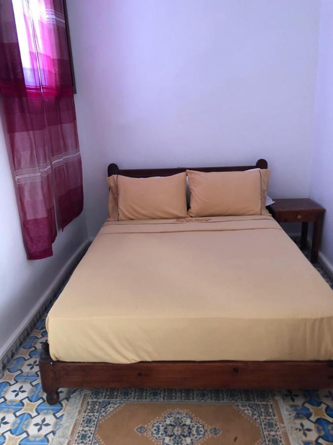 Hotel Nisrine Чефчауен Екстериор снимка